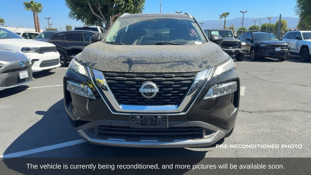 Used 2023 Nissan Rogue SL w/ SL Premium Package FWD image 2