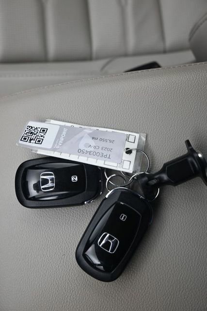 Used 2023 Honda CR-V EX-L image 10