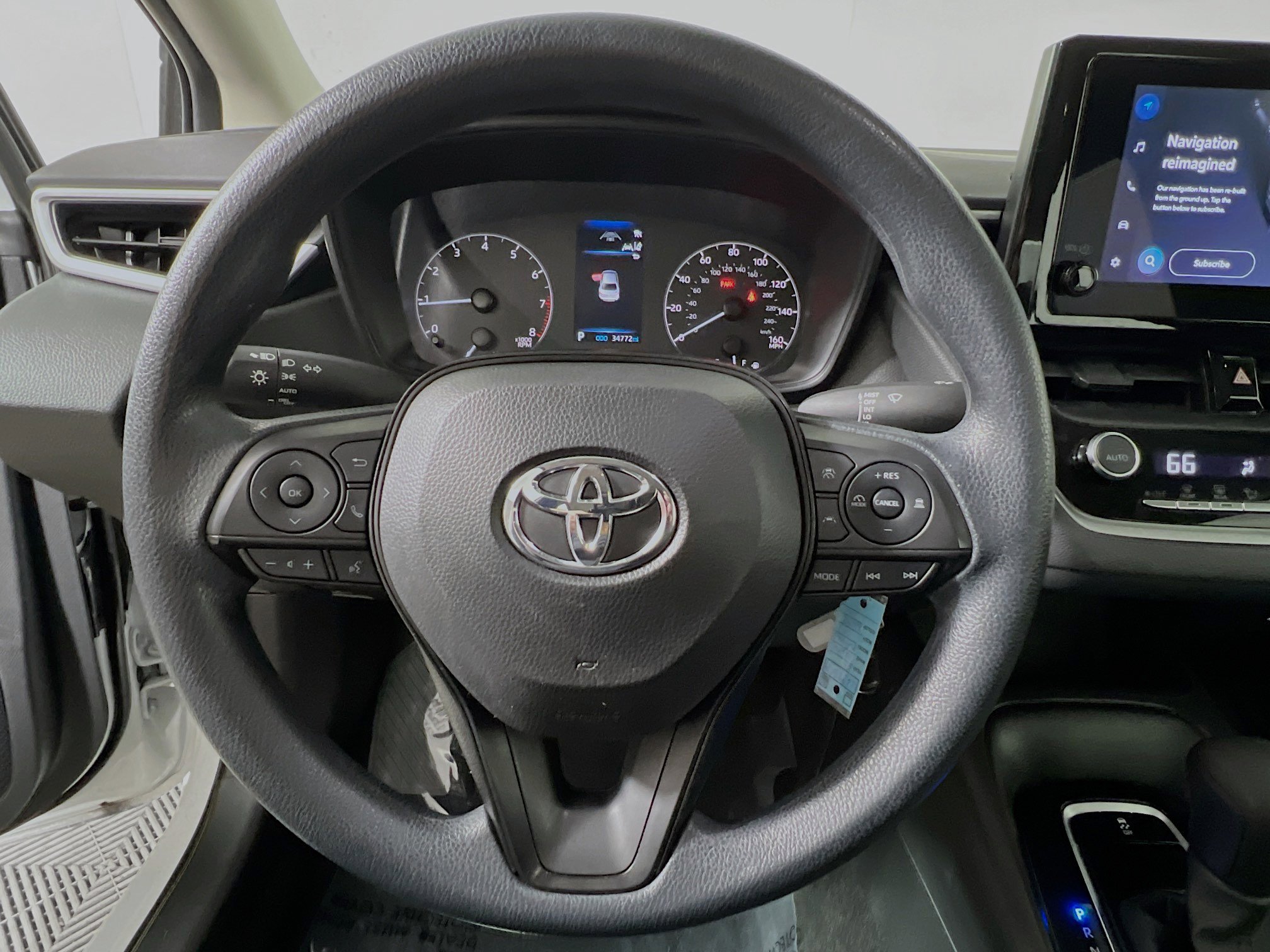 Used 2024 Toyota Corolla LE image 18