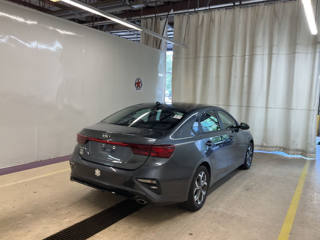 Used 2020 Kia Forte LXS FWD image 4
