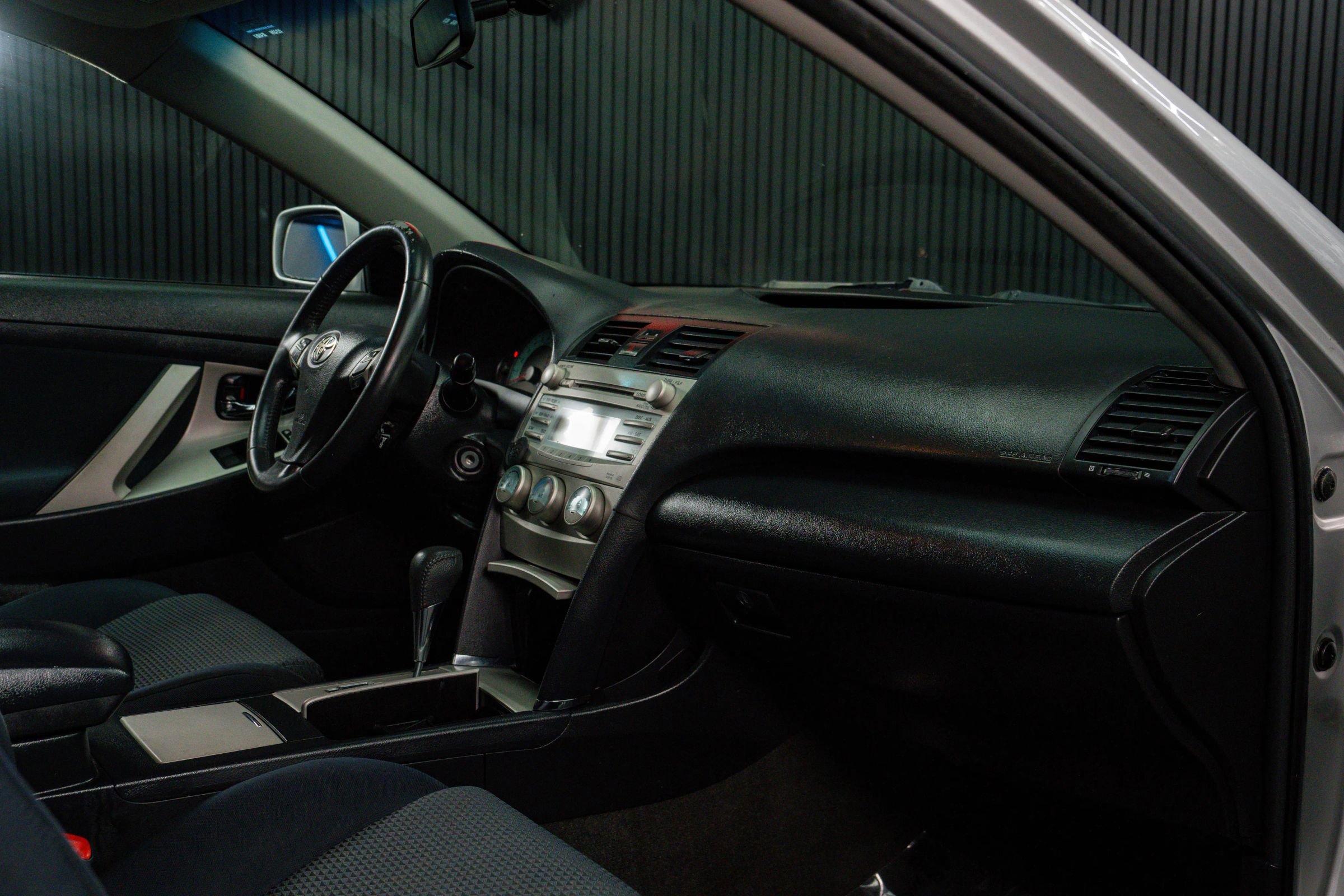 Used 2009 Toyota Camry SE FWD image 22