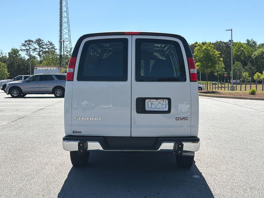 Used 2024 GMC Savana 2500 w/ Driver Convenience Package image 6