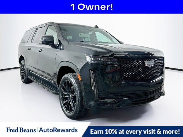 Certified 2024 Cadillac Escalade ESV Sport Platinum w/ LPO, ONYX Package AWD/4WD image 1