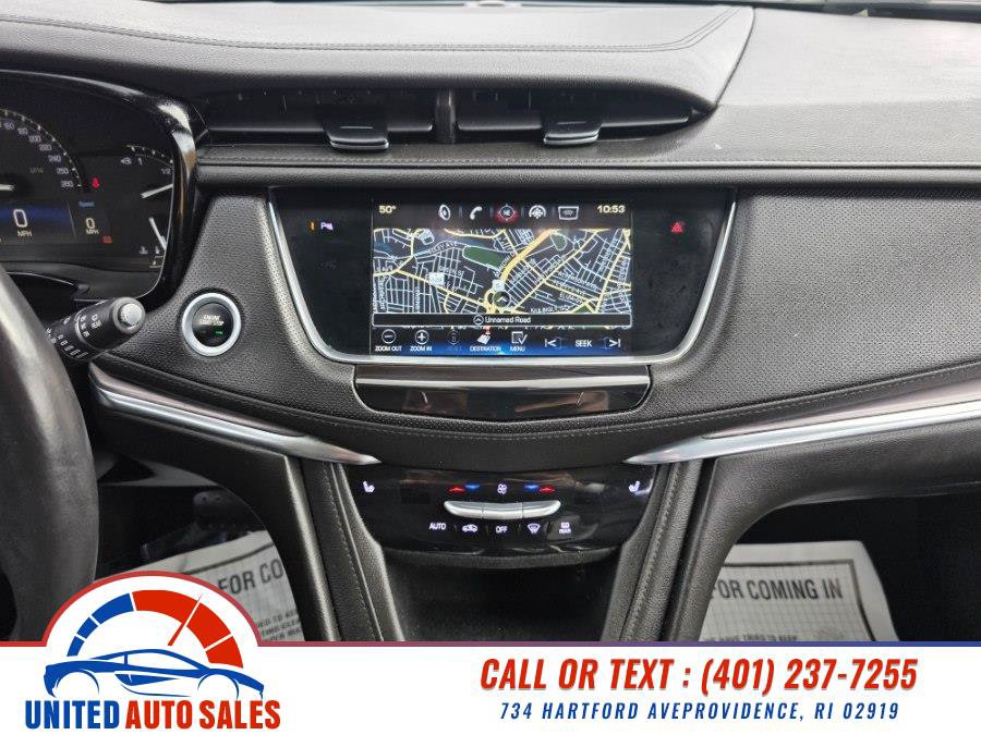 Used 2018 Cadillac XT5 Luxury w/ Driver Awareness Package AWD/4WD image 16