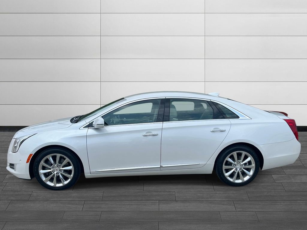 Used 2017 Cadillac XTS Premium Luxury FWD image 2