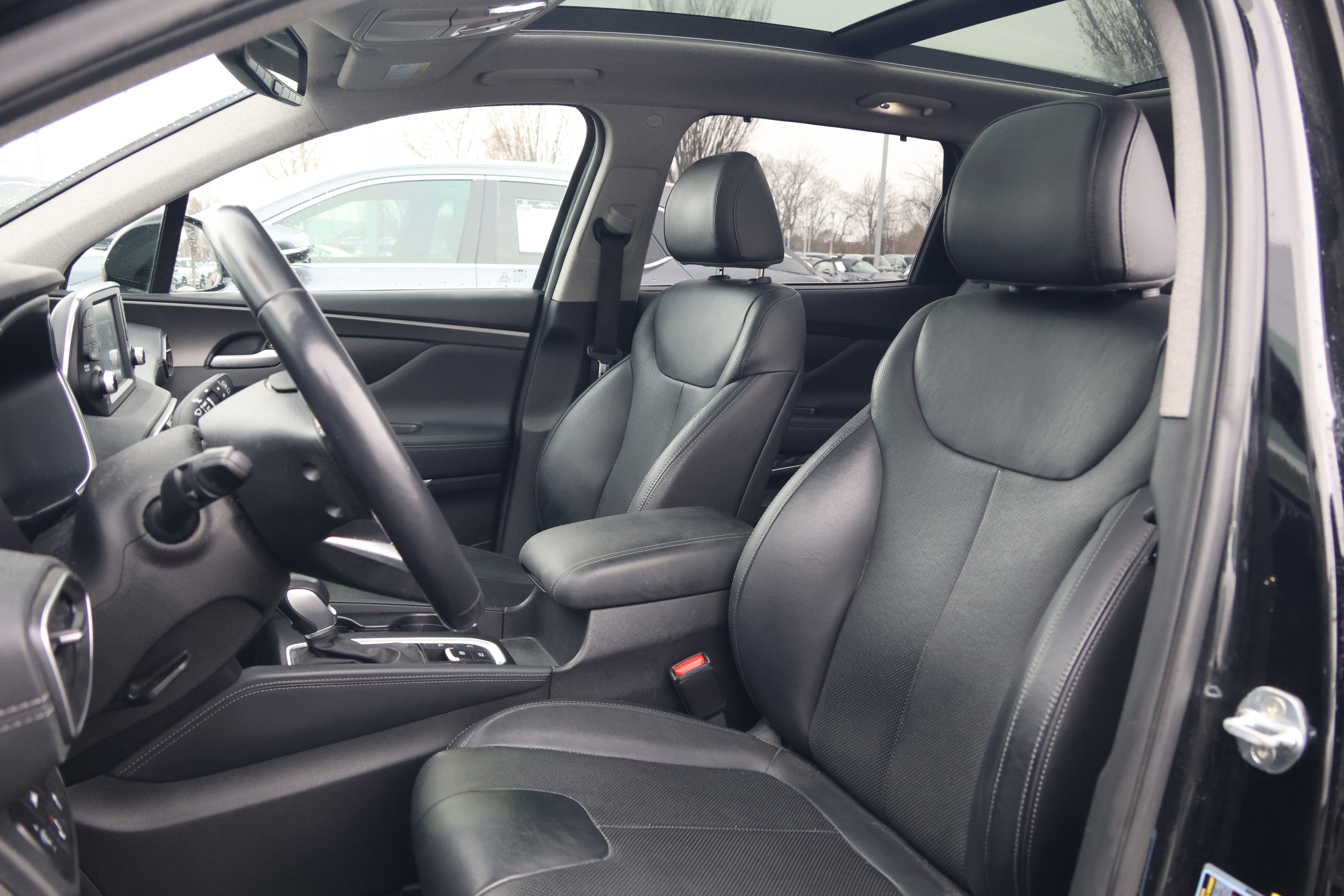 Used 2019 Hyundai Santa Fe Limited image 32