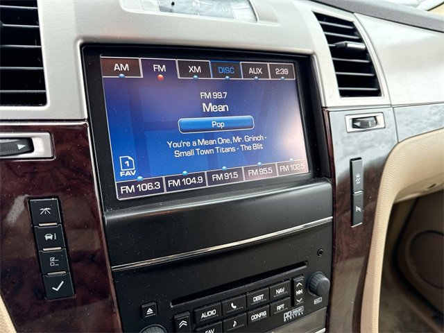 Used 2013 Cadillac Escalade Luxury image 8