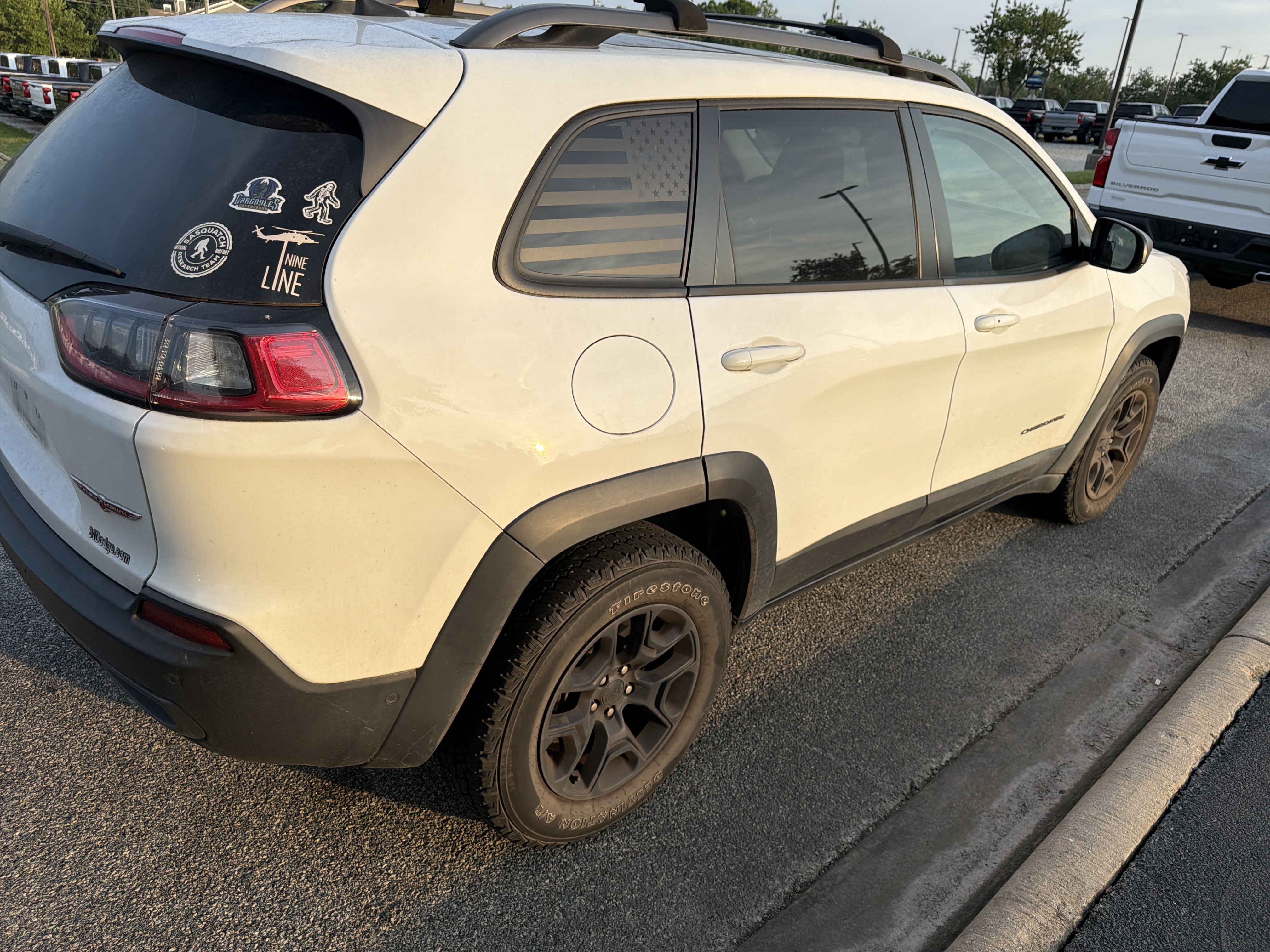 Used 2021 Jeep Cherokee Trailhawk w/ Sun, Sound & Nav Group AWD/4WD image 10