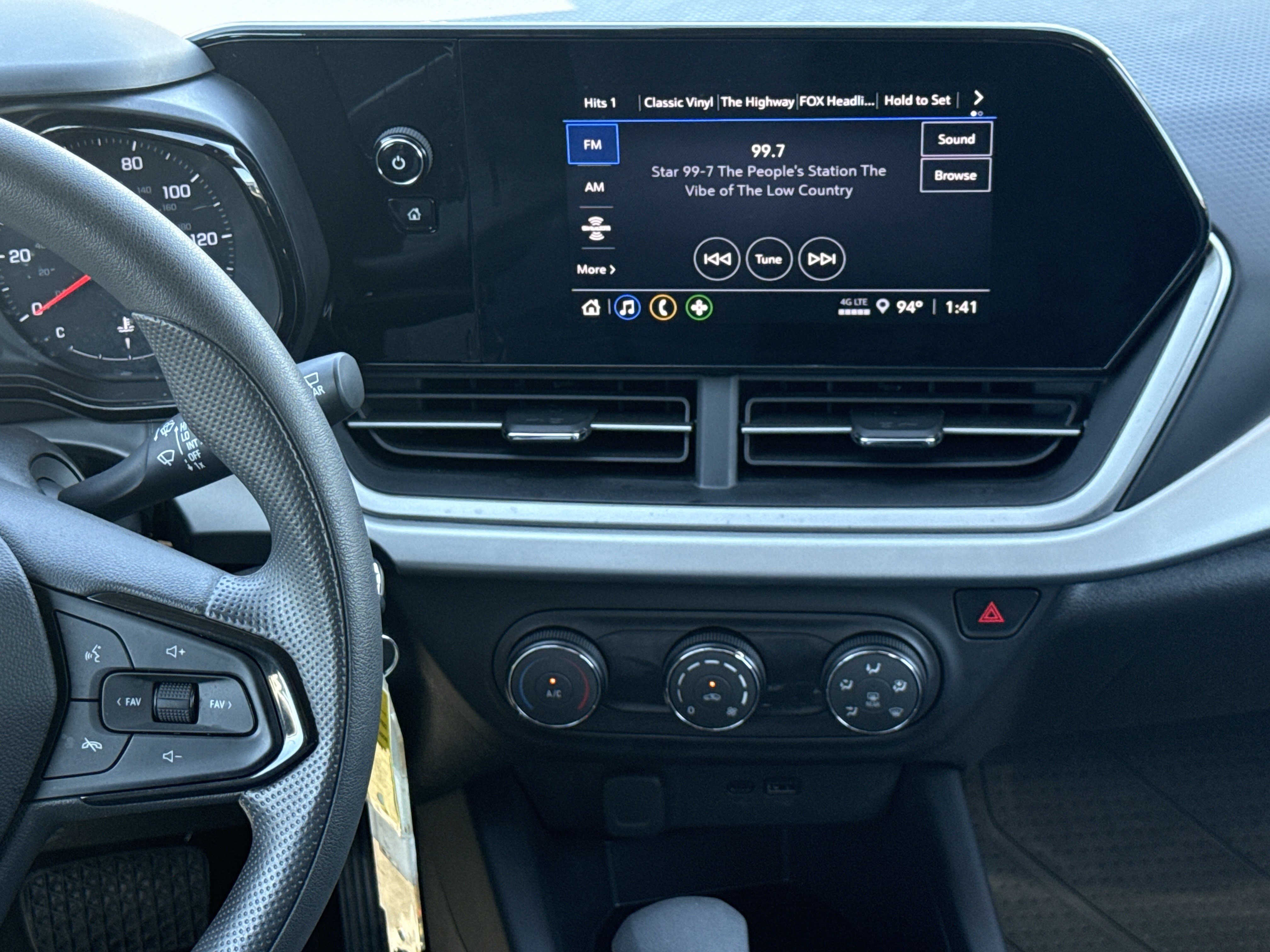 Used 2026 Chevrolet Trax LS FWD image 28