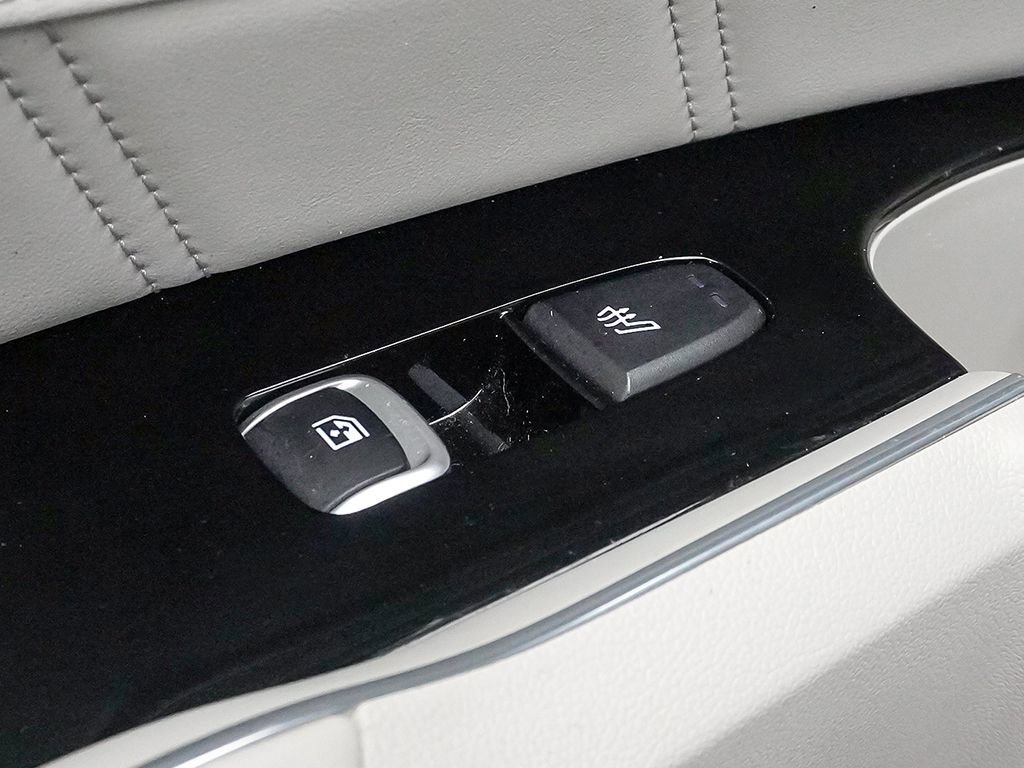 Used 2023 Kia Sorento SX Prestige image 40