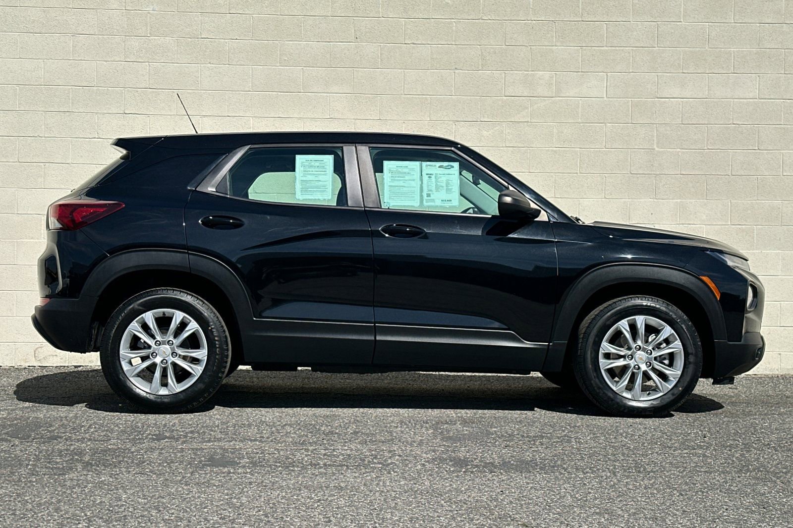 Certified 2021 Chevrolet TrailBlazer LS w/ LPO, Blackout Package image 3