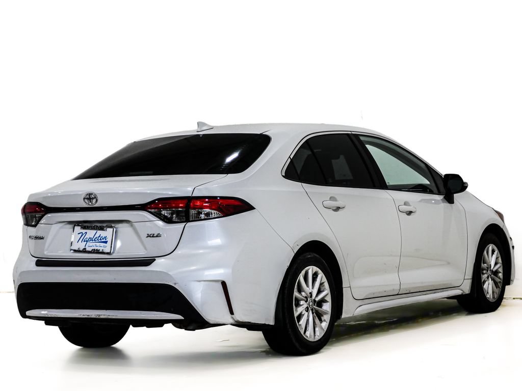 Used 2022 Toyota Corolla XLE FWD image 6