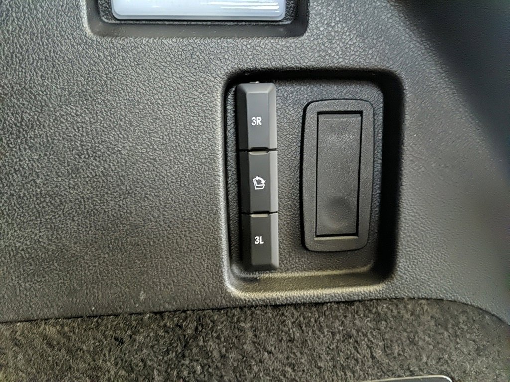 Certified 2021 Lincoln Aviator Reserve w/ Equipment Group 201A image 9