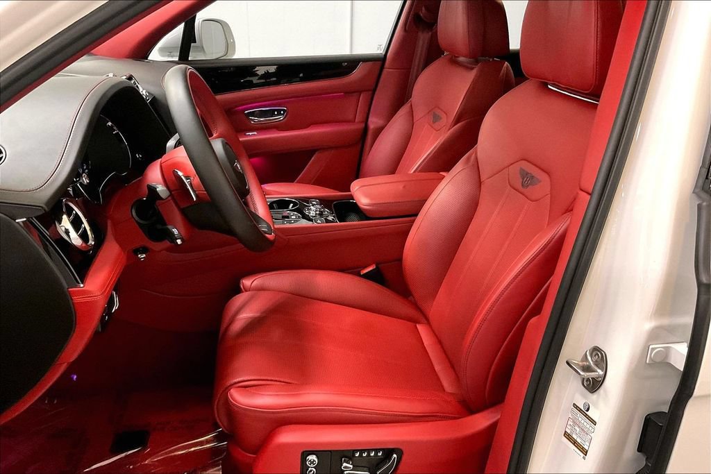 Used 2022 Bentley Bentayga AWD/4WD image 8