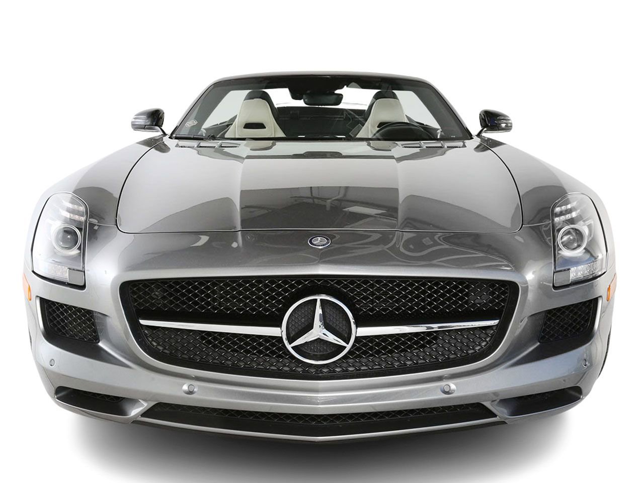 Used 2012 Mercedes-Benz SLS AMG Roadster image 2
