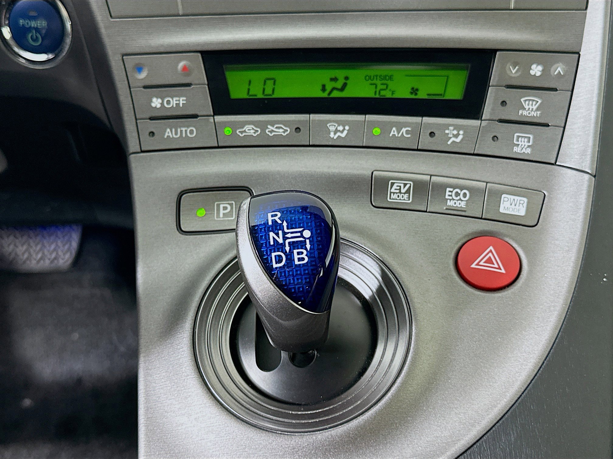 Used 2015 Toyota Prius Persona Series FWD image 24