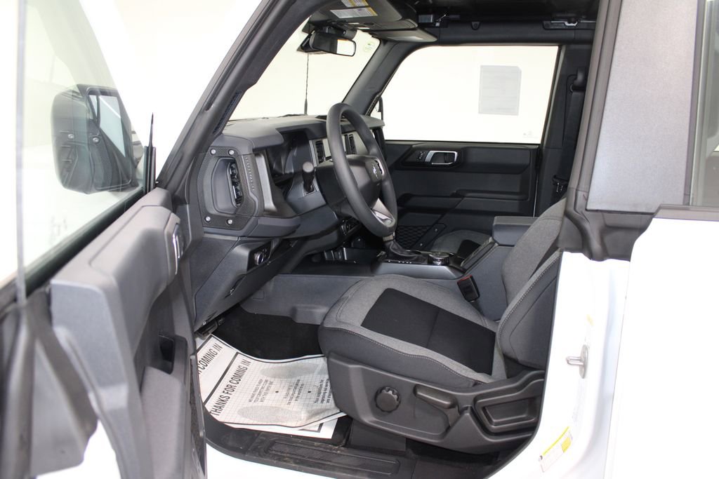 New 2025 Ford Bronco 4-Door image 18