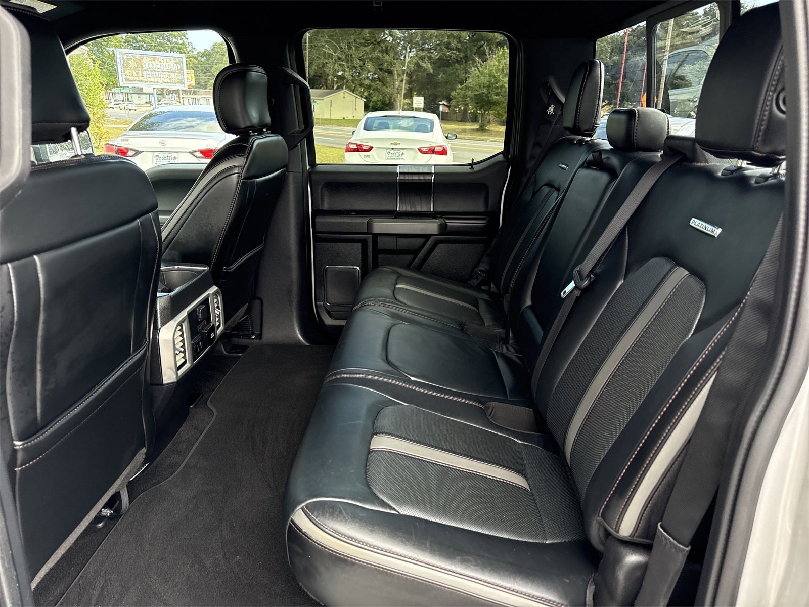 Used 2019 Ford F150 Platinum image 10