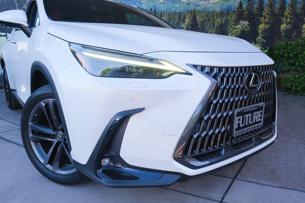 Used 2022 Lexus NX 450h+ AWD w/ Vision Package image 7