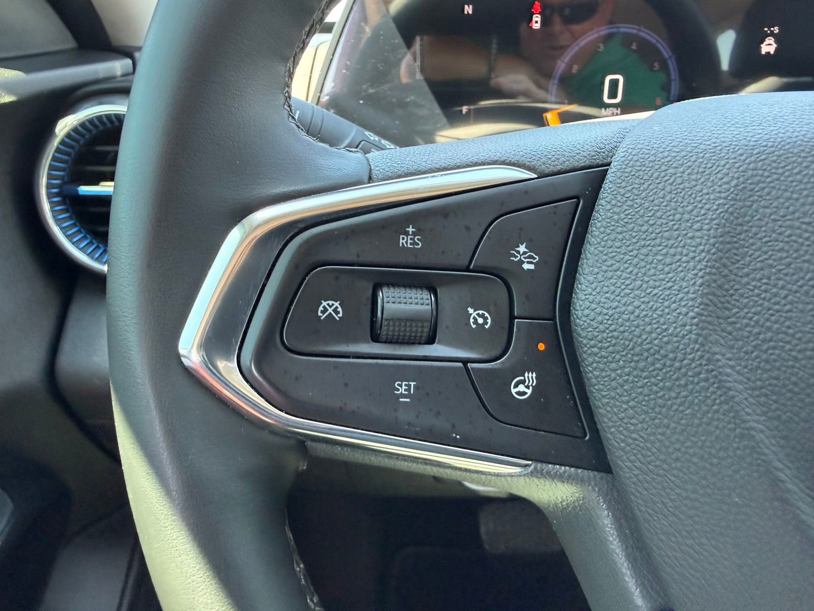 Used 2026 Chevrolet Trax LT w/ LT Convenience Package FWD image 18