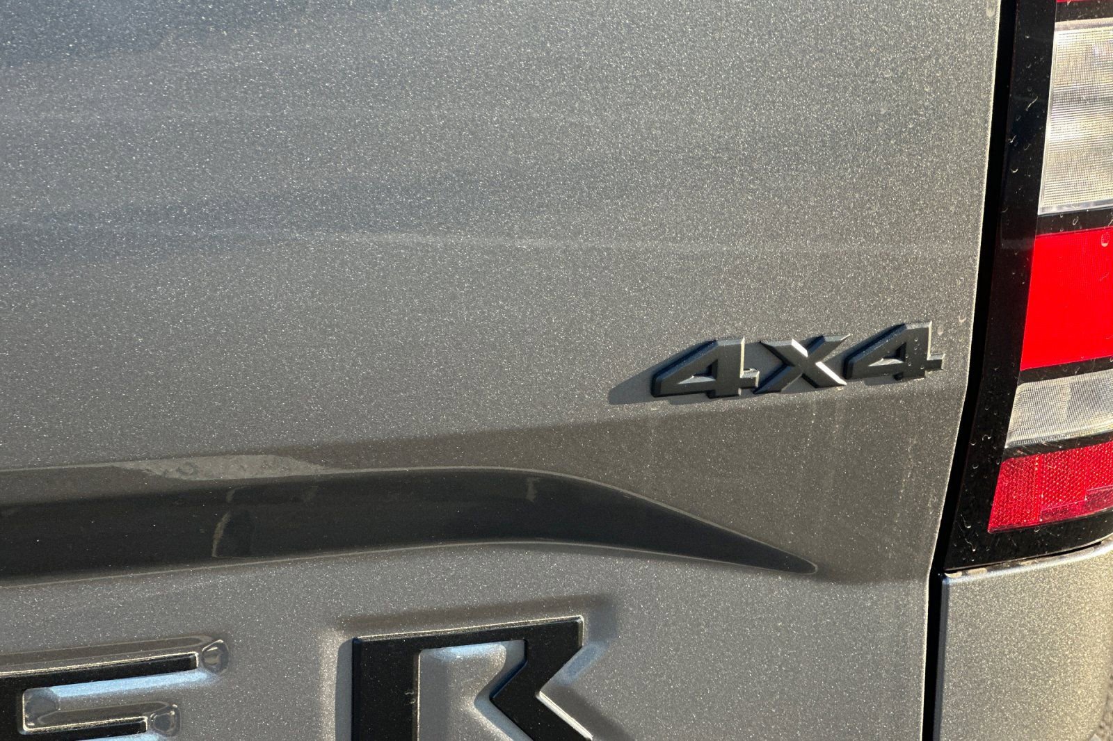 New 2026 Nissan Frontier SV w/ Tow Package image 32