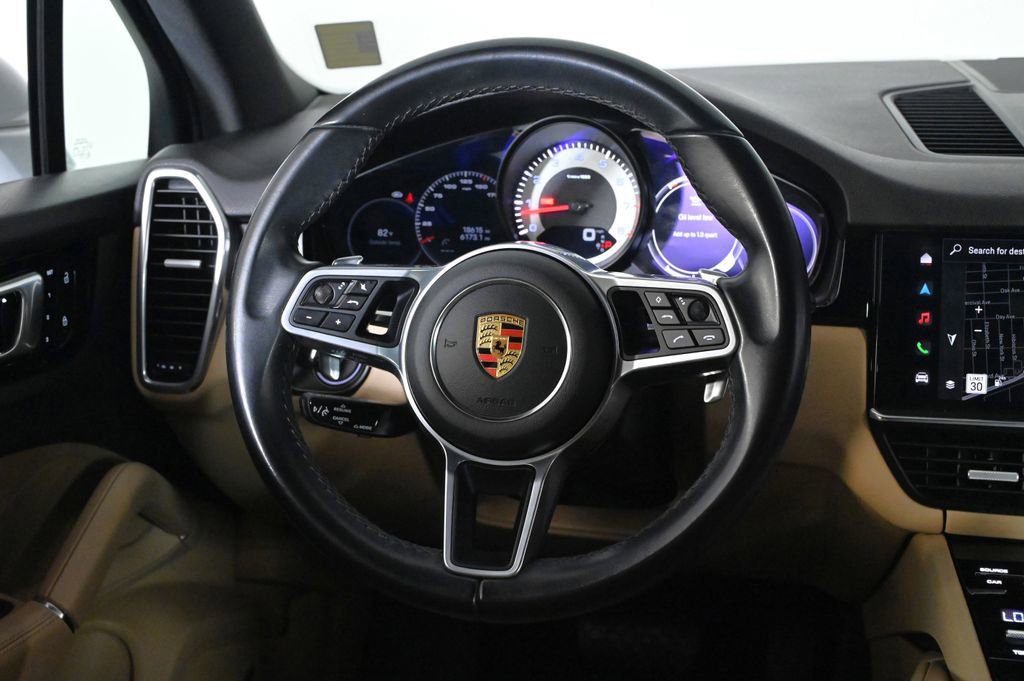 Certified 2023 Porsche Cayenne Platinum Edition AWD/4WD image 12