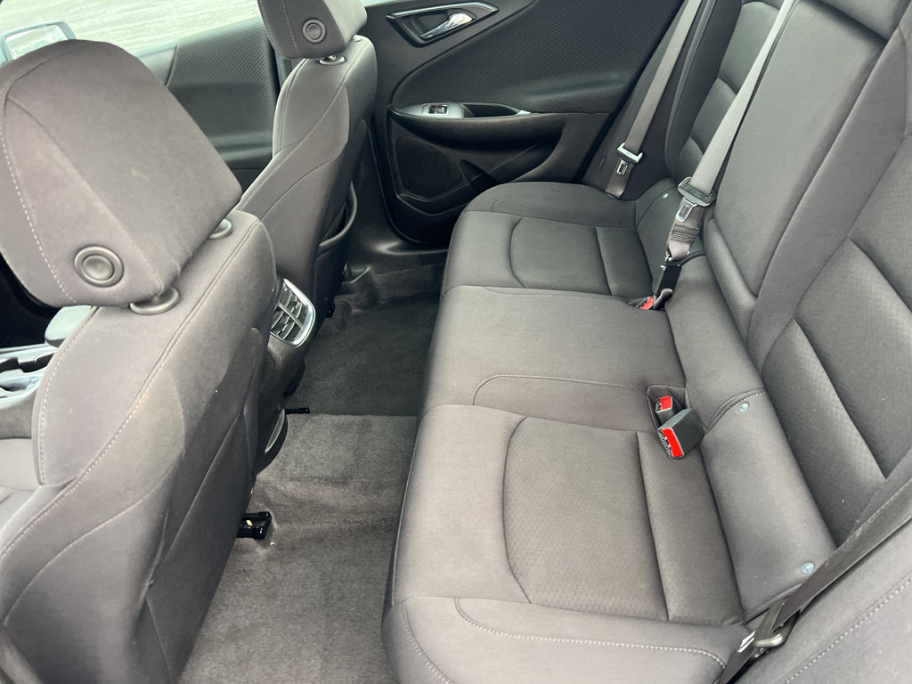 Used 2023 Chevrolet Malibu LT image 19