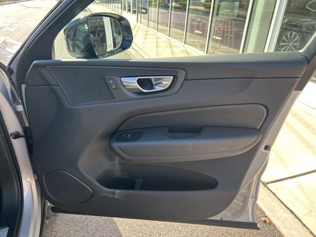 Certified 2025 Volvo XC60 B5 Plus image 14