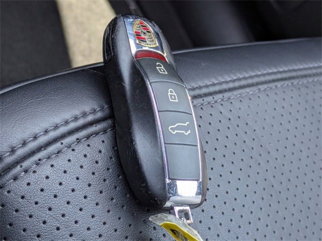 Used 2021 Porsche Macan image 33