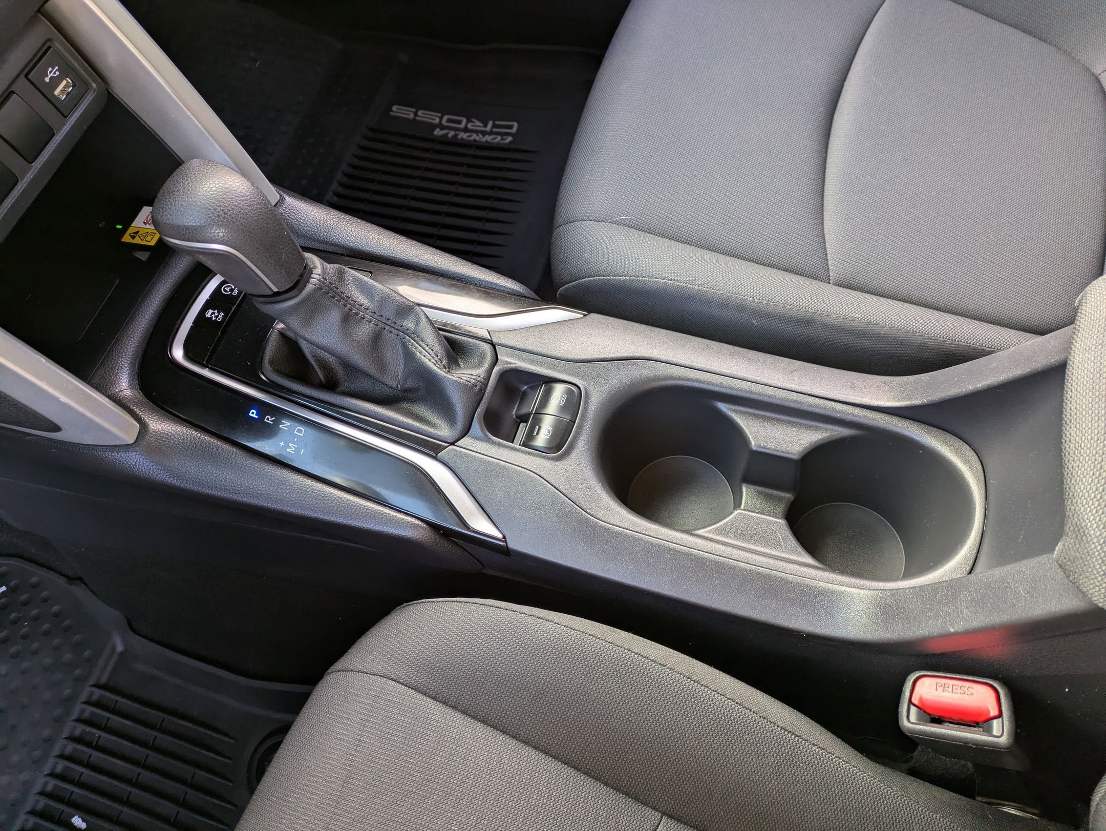 Used 2022 Toyota Corolla Cross LE image 13