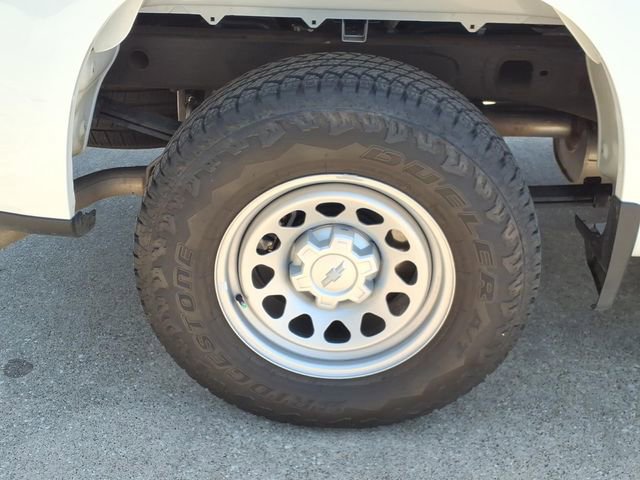 Used 2025 Chevrolet Silverado 1500 W/T w/ WT Value Package AWD/4WD image 13