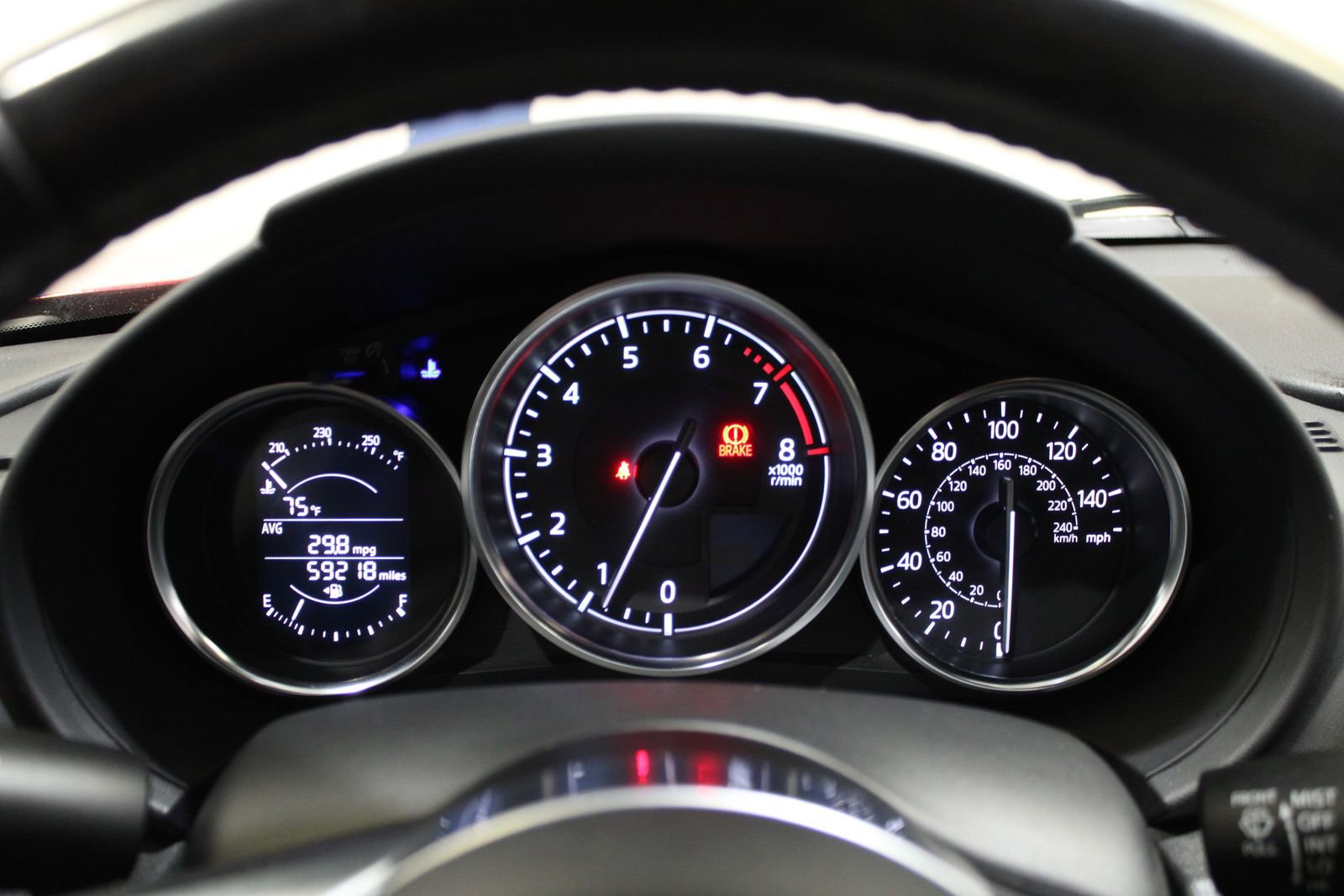 Used 2016 MAZDA MX-5 Miata Sport image 27