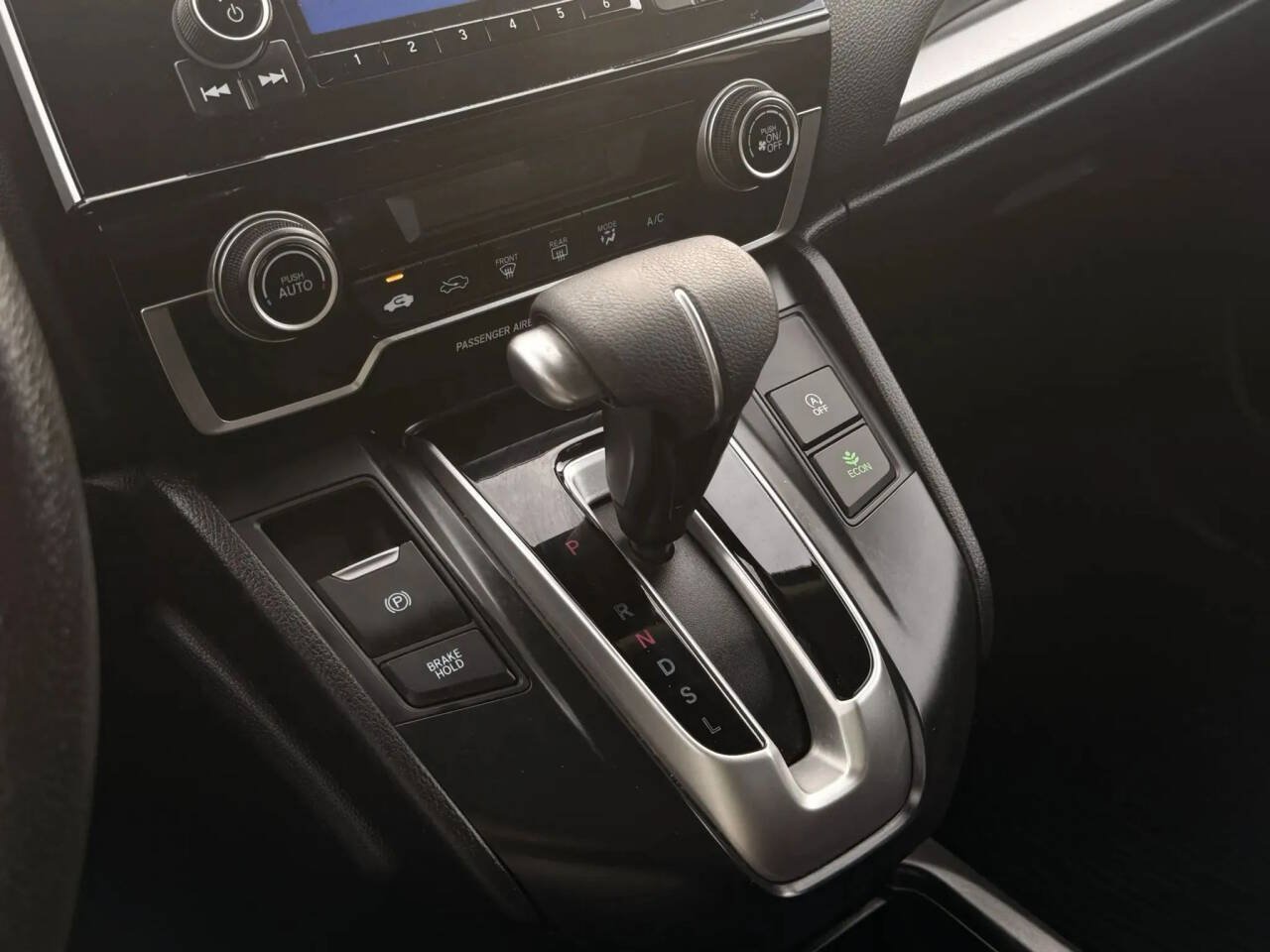 Used 2020 Honda CR-V LX image 9