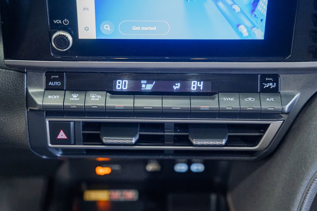 Used 2025 Toyota Camry LE image 20