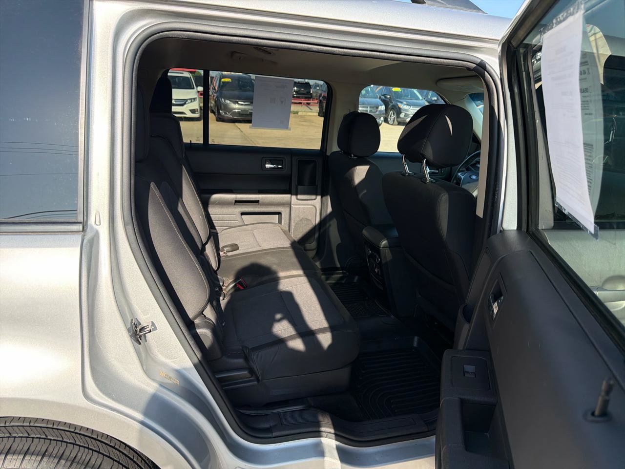 Used 2017 Ford Flex SE FWD image 18