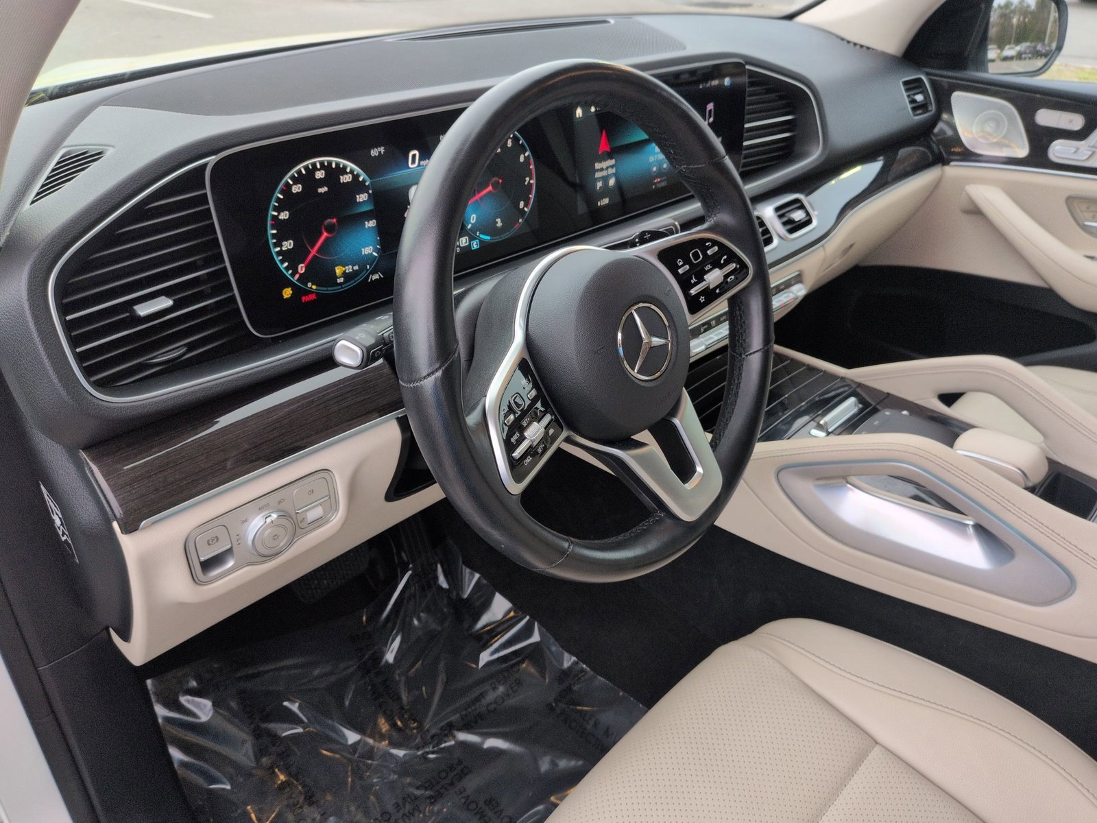 Used 2022 Mercedes-Benz GLE 350 4MATIC image 4