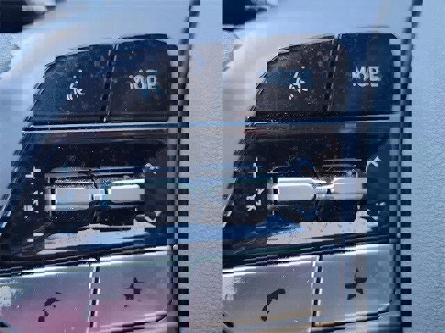 Used 2024 Hyundai Elantra SE image 11