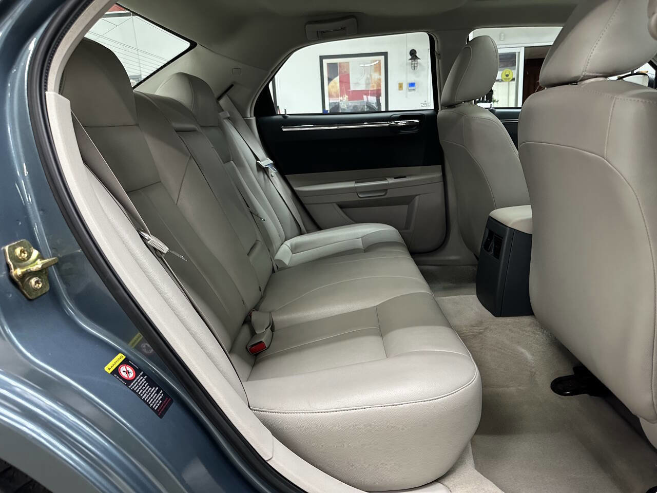 Used 2005 Chrysler 300 Touring w/ Protection Group image 15