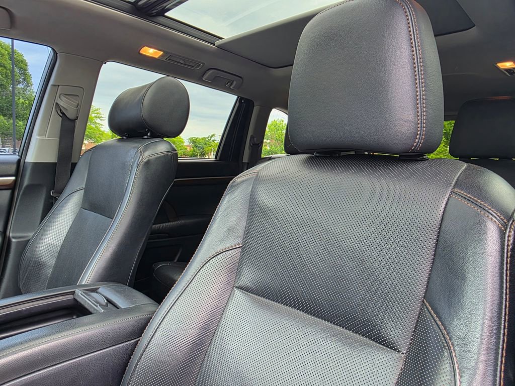 Used 2016 Toyota Highlander Limited Platinum FWD image 13