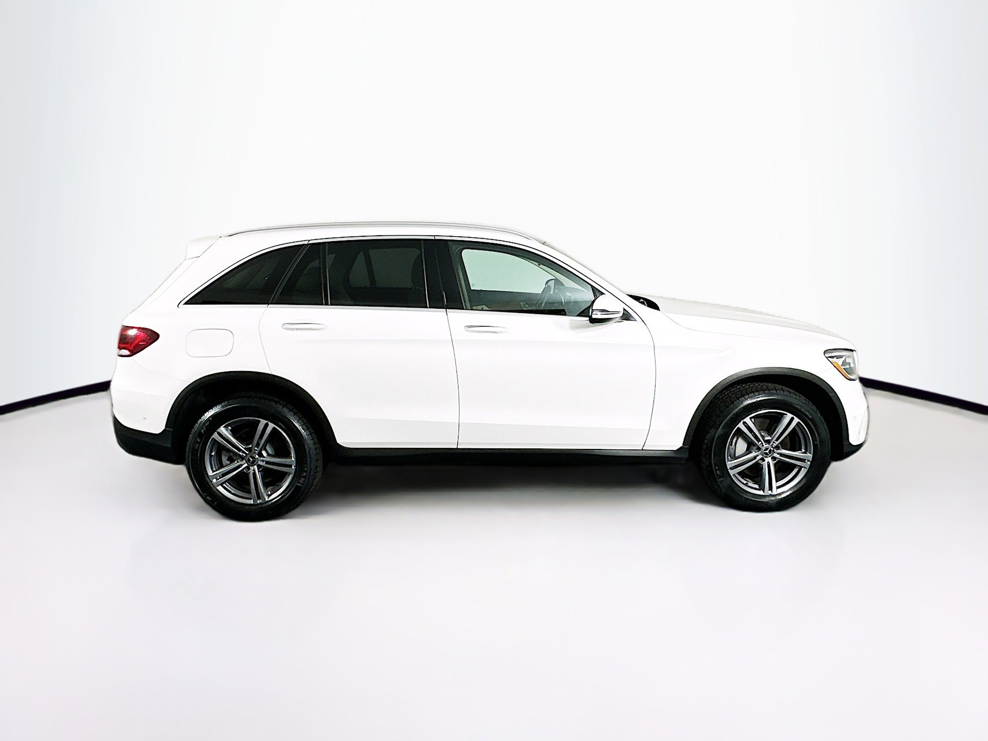 Used 2022 Mercedes-Benz GLC 300 4MATIC w/ Premium Package Lite image 10