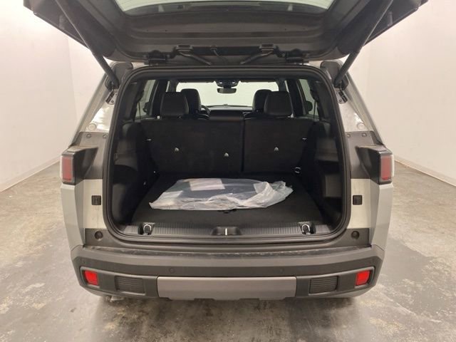 New 2026 Jeep Cherokee Limited image 28