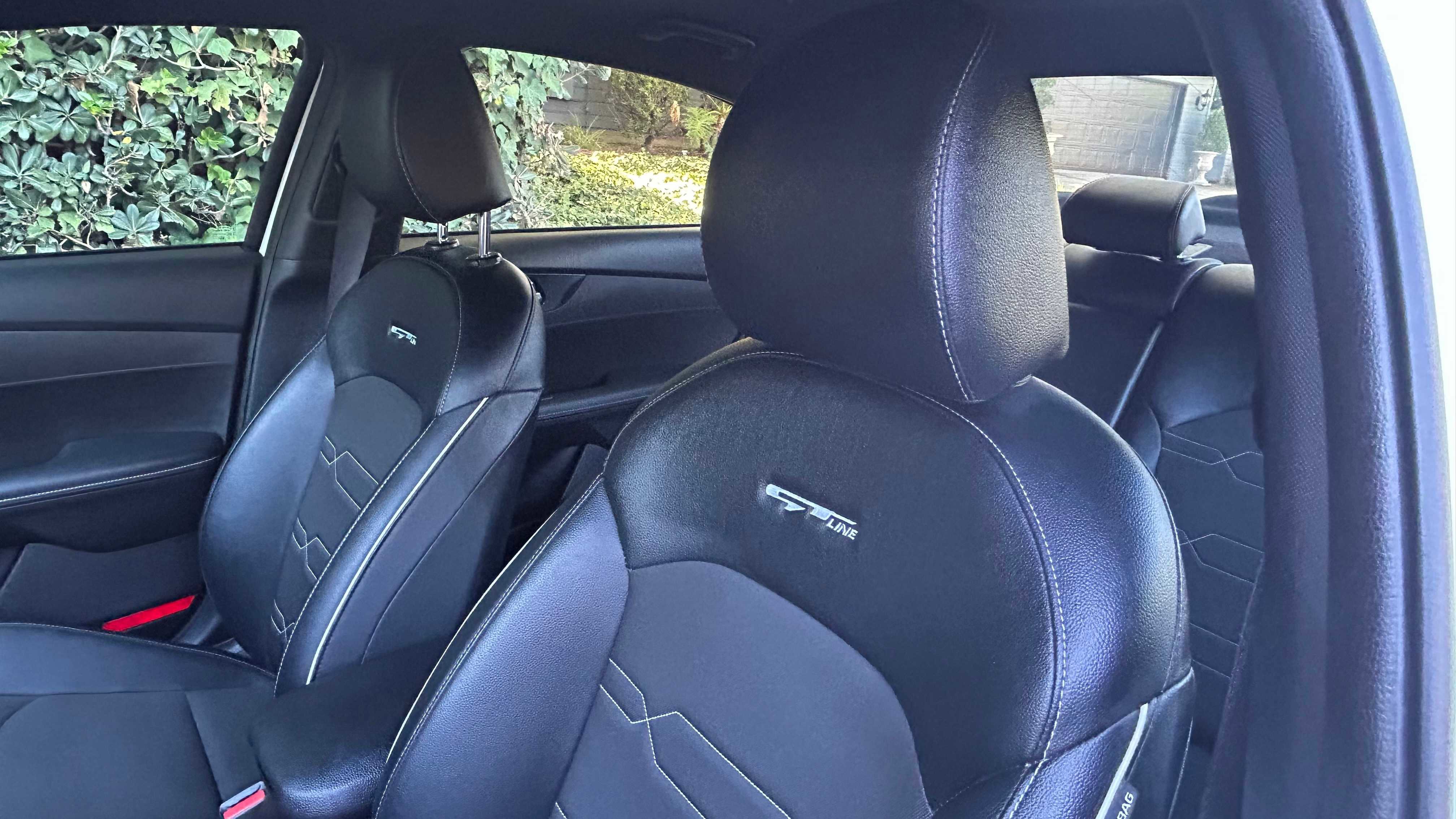 Used 2023 Kia Forte GT-Line w/ GT-Line Technology Package image 9