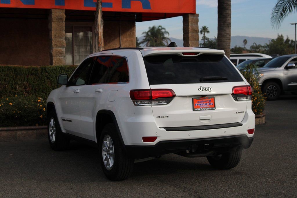 Used 2020 Jeep Grand Cherokee Laredo image 6