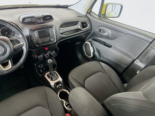 Used 2015 Jeep Renegade Latitude image 27