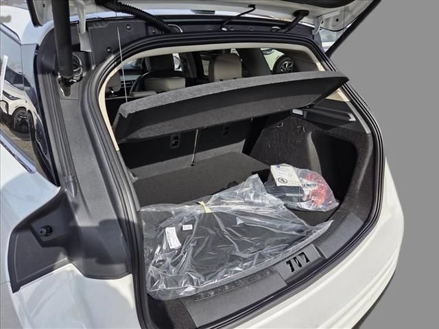 New 2026 Lincoln Corsair Grand Touring w/ Rear Removable Package Tray AWD/4WD image 20