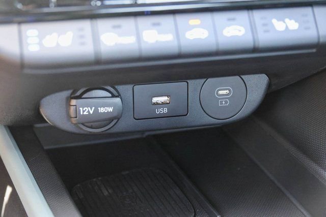 New 2026 Hyundai Elantra Limited image 18