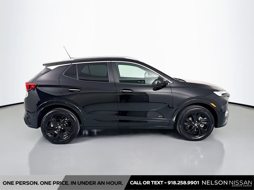 Used 2025 Buick Encore GX Sport Touring w/ Comfort Package AWD/4WD image 4