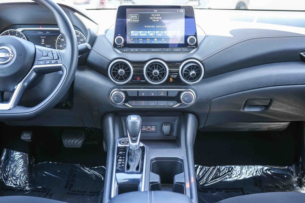 Used 2025 Nissan Sentra SV FWD image 15