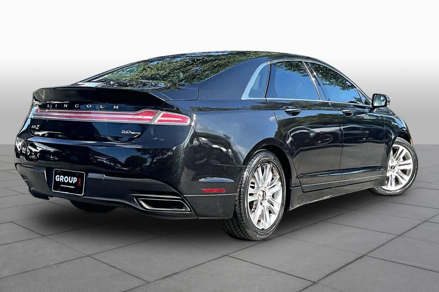 Used 2014 Lincoln MKZ FWD image 13