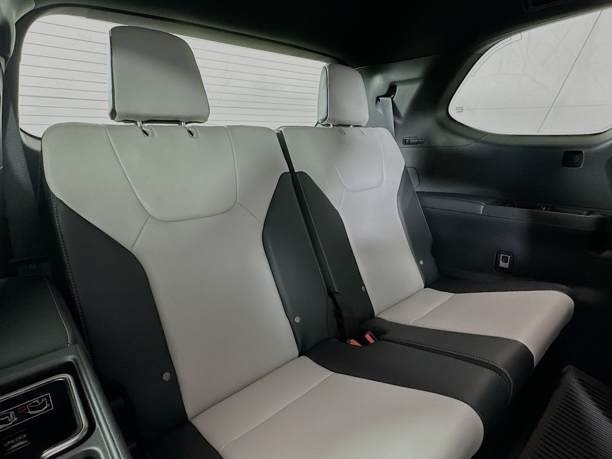 New 2026 Lexus TX 500h AWD w/ Technology Package image 25
